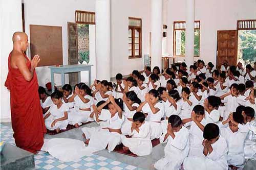 The Occasion of Presenting Gifts to Grade 1 Students